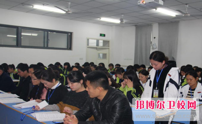 2023阜陽(yáng)市醫藥管理學(xué)校招生簡(jiǎn)章