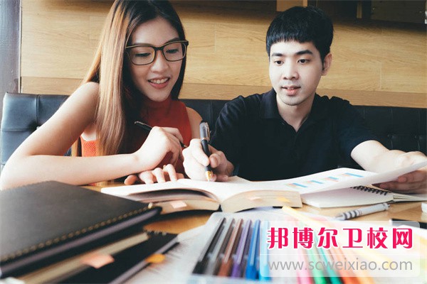 昆明民辦護理專(zhuān)業(yè)學(xué)校排名榜（2024最新）